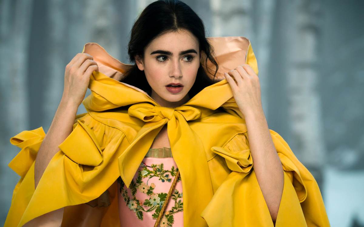 lily collins 