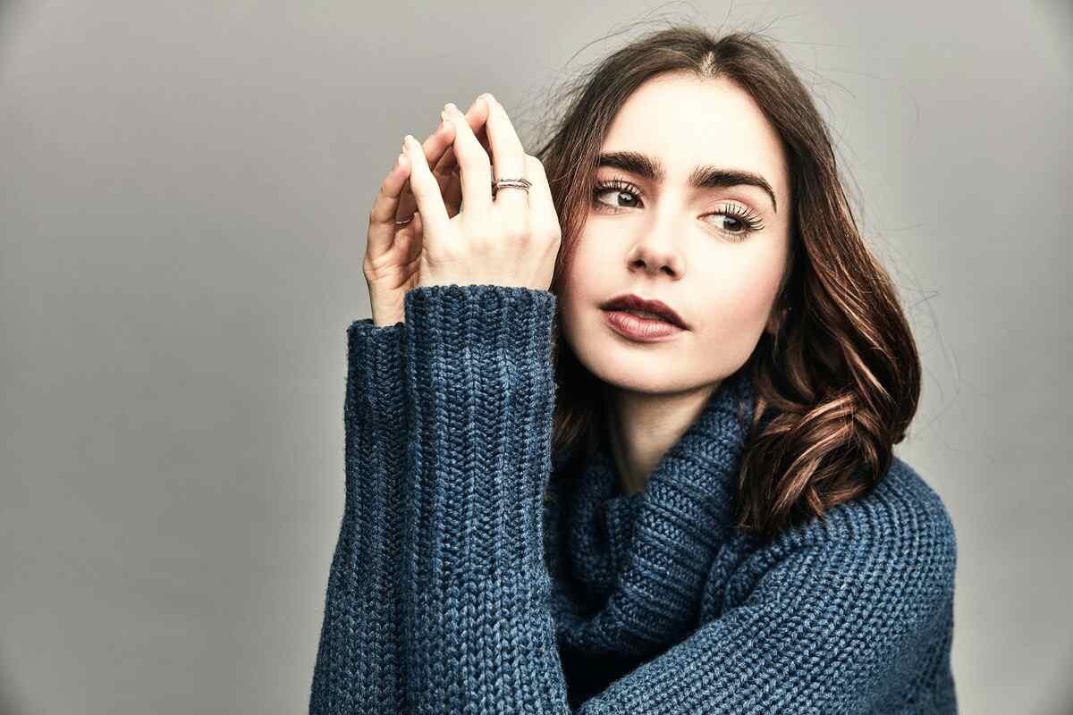 Lily Collins Net Worth