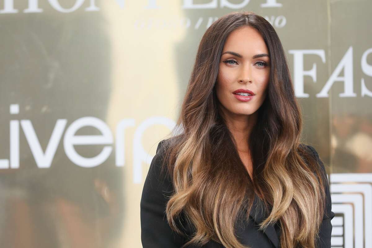 Megan Fox Weight How She Maintains Her Stunning Physique and Healthy(02)